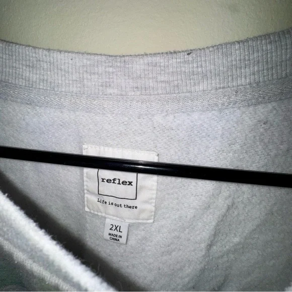 Reflex Women's Camouflage Sweatshirt - Green and Gray - Picture 4 of 8